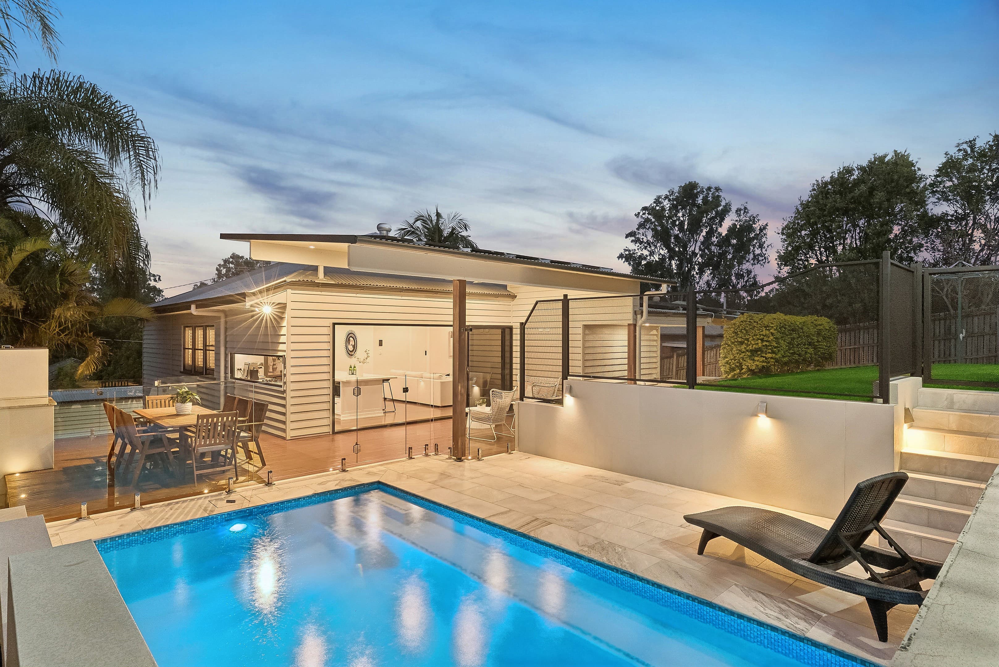 98 Fihelly Street, Keperra — photo 1 of 5
