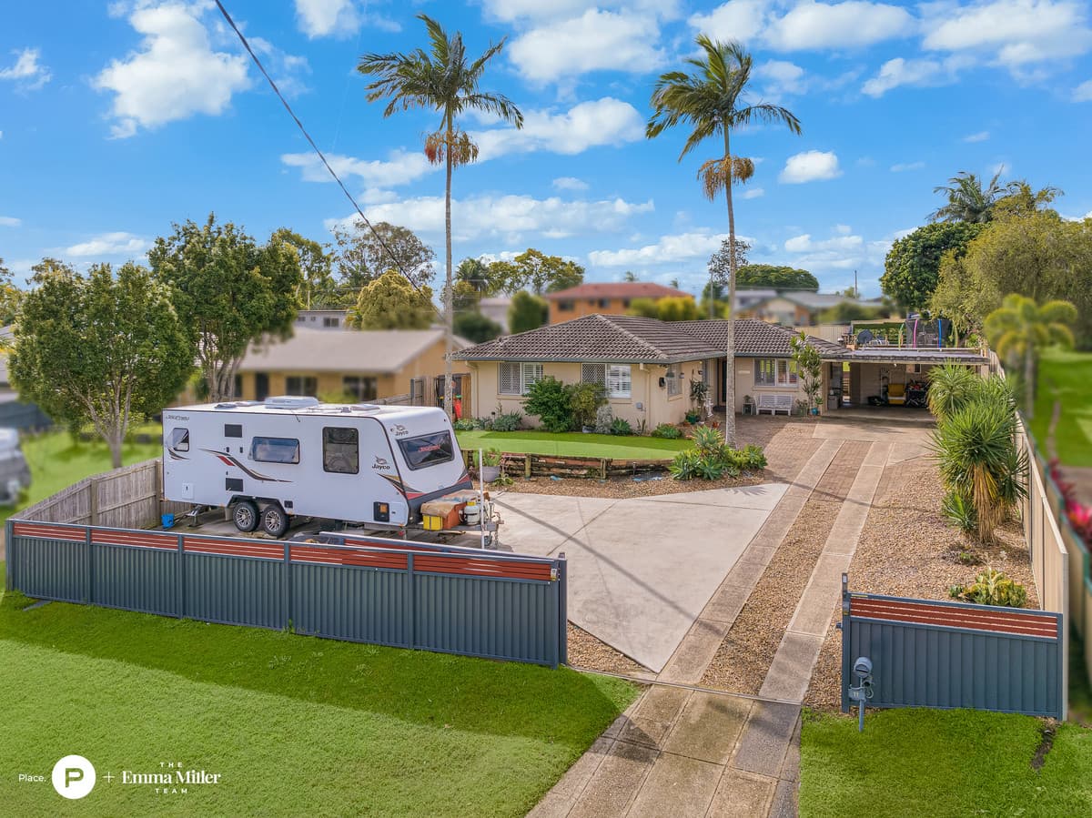 11 Ironbark Crescent, Camira — photo 1 of 5