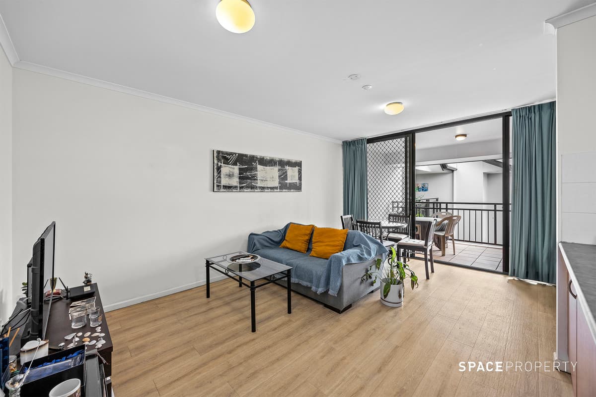 35/336 Boundary Street, Spring Hill — photo 1 of 5