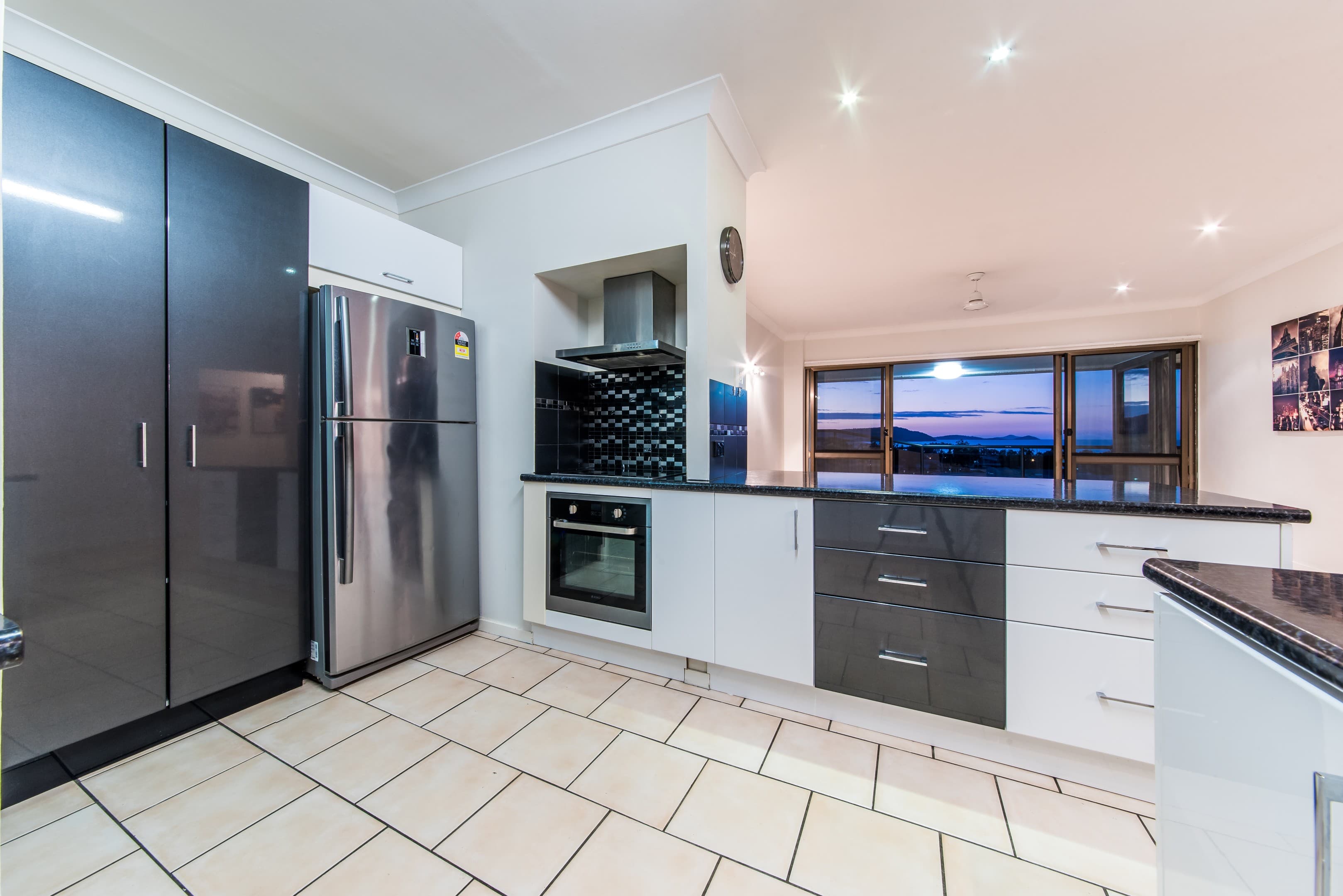 14/2 Eshelby Drive, Cannonvale — photo 1 of 5