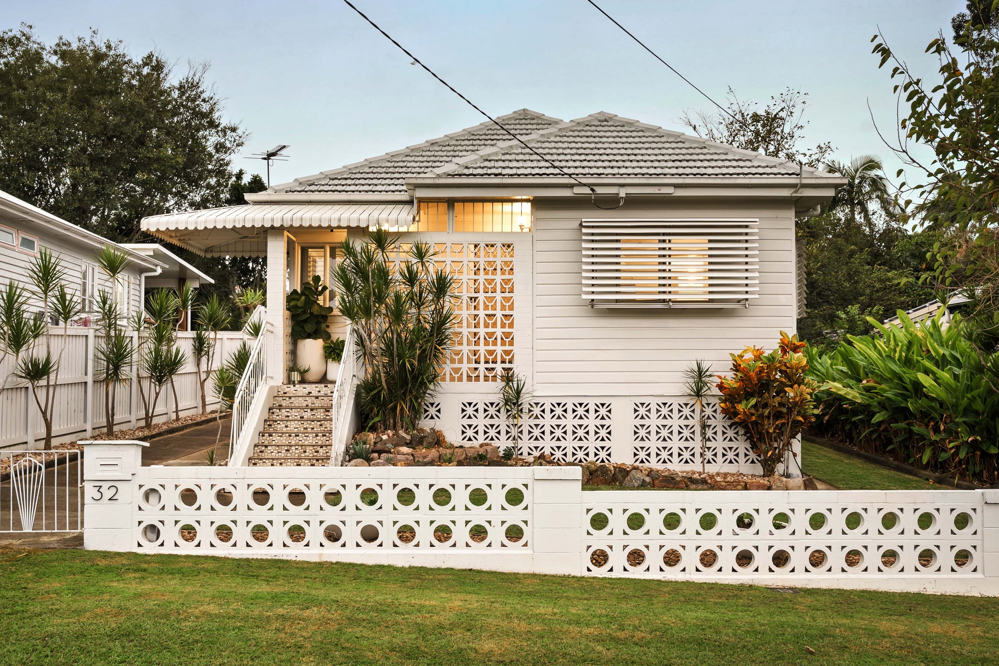 32 Arundal Street, Brighton — photo 1 of 5