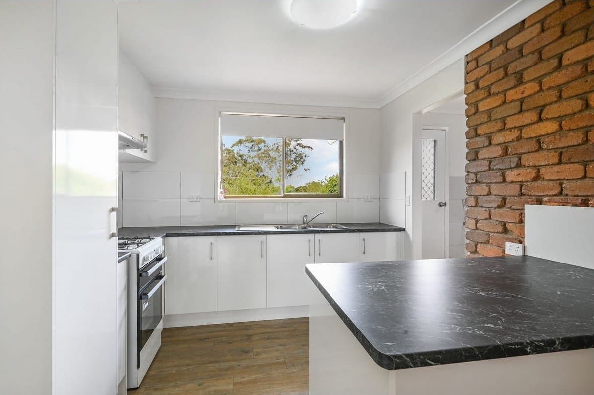 1/8 Hock Court, Wilsonton Heights — photo 1 of 5