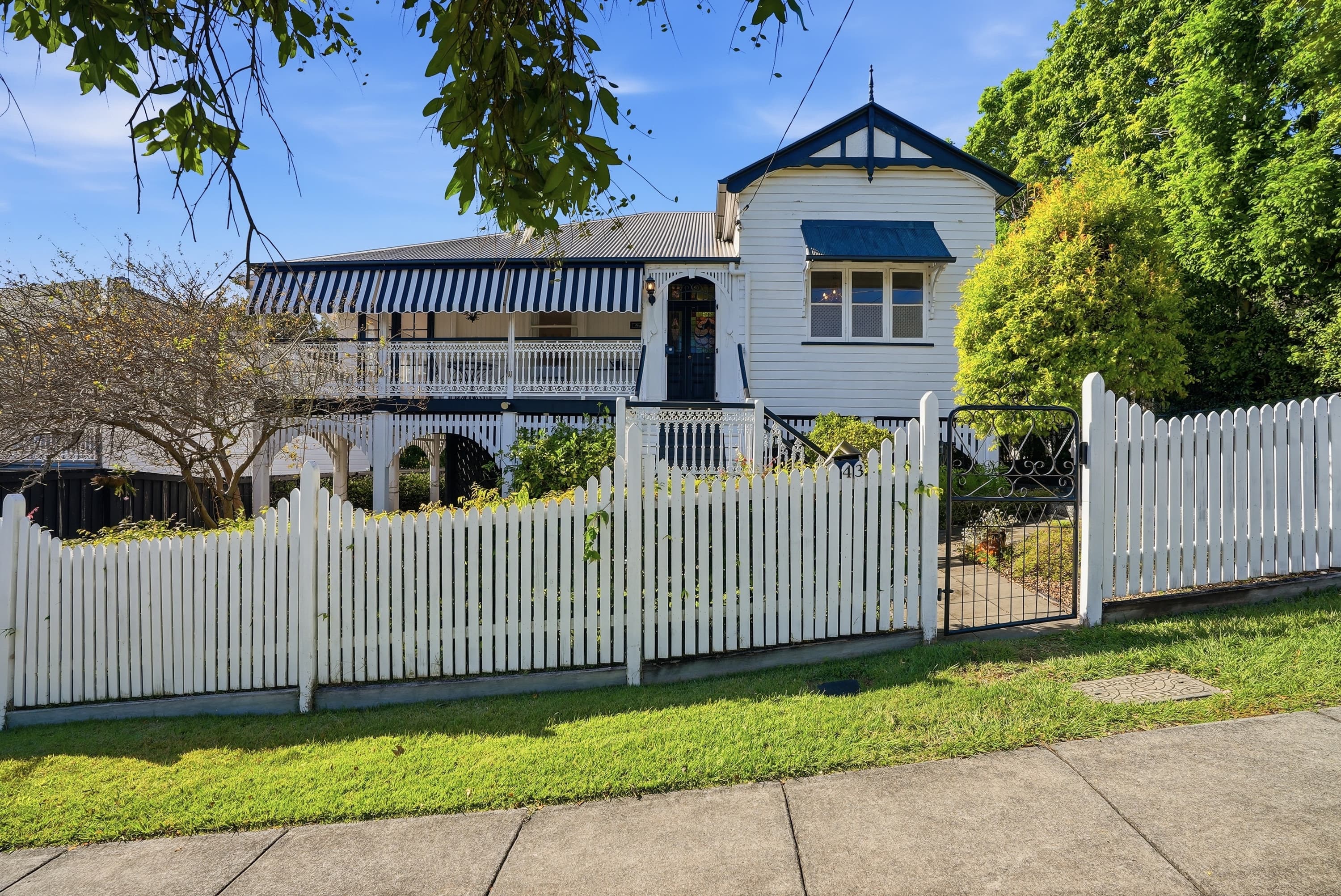43 Oakwal Terrace, Windsor — photo 1 of 5