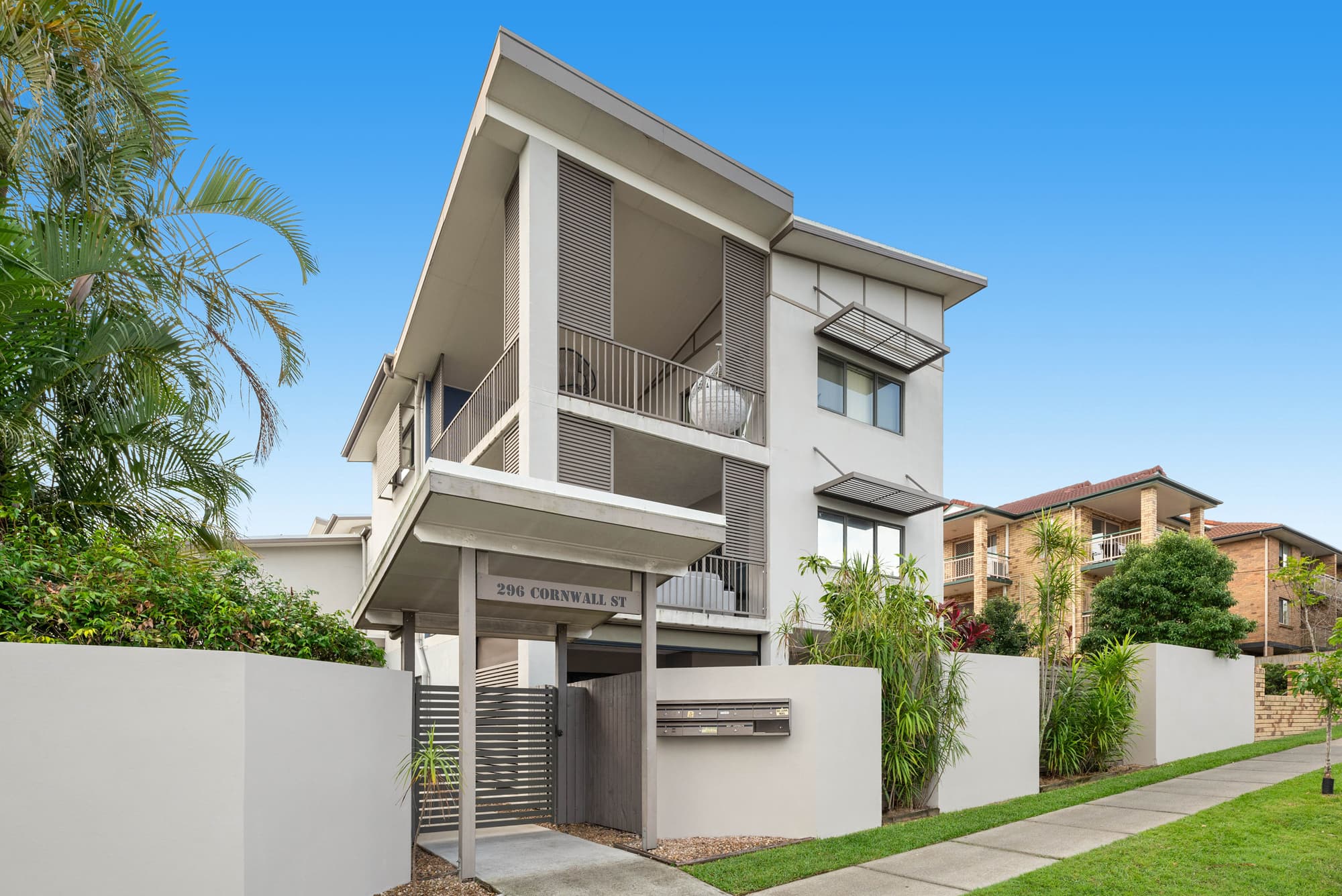 1/296 Cornwall Street, Greenslopes — photo 1 of 5