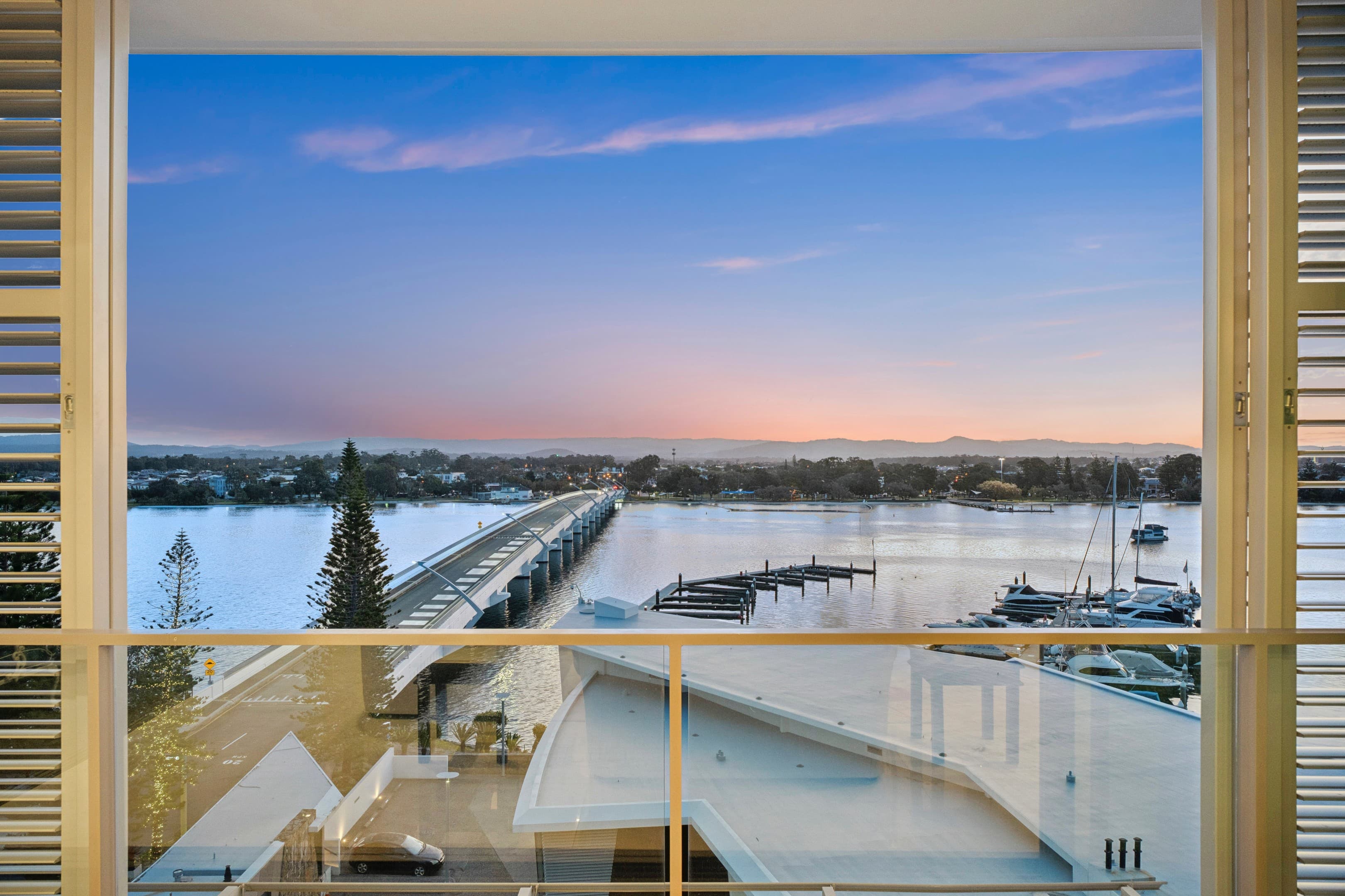 3601/2 Ephraim Island, Paradise Point — photo 1 of 5