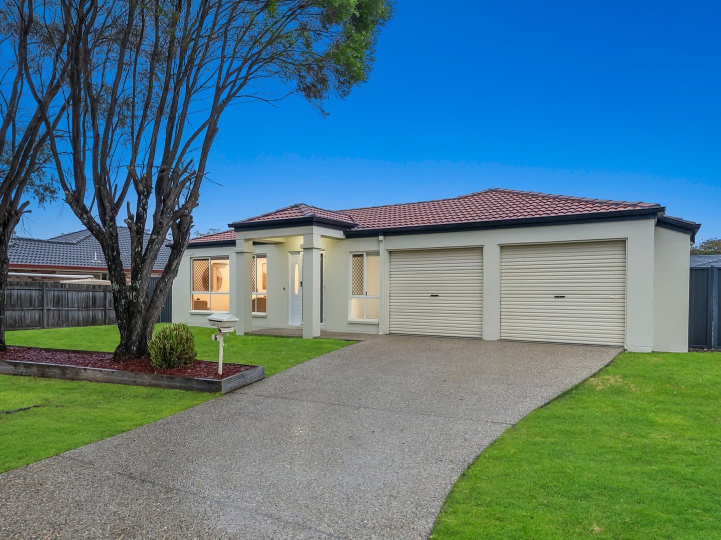 5 Waranga Court, Murrumba Downs — photo 1 of 5