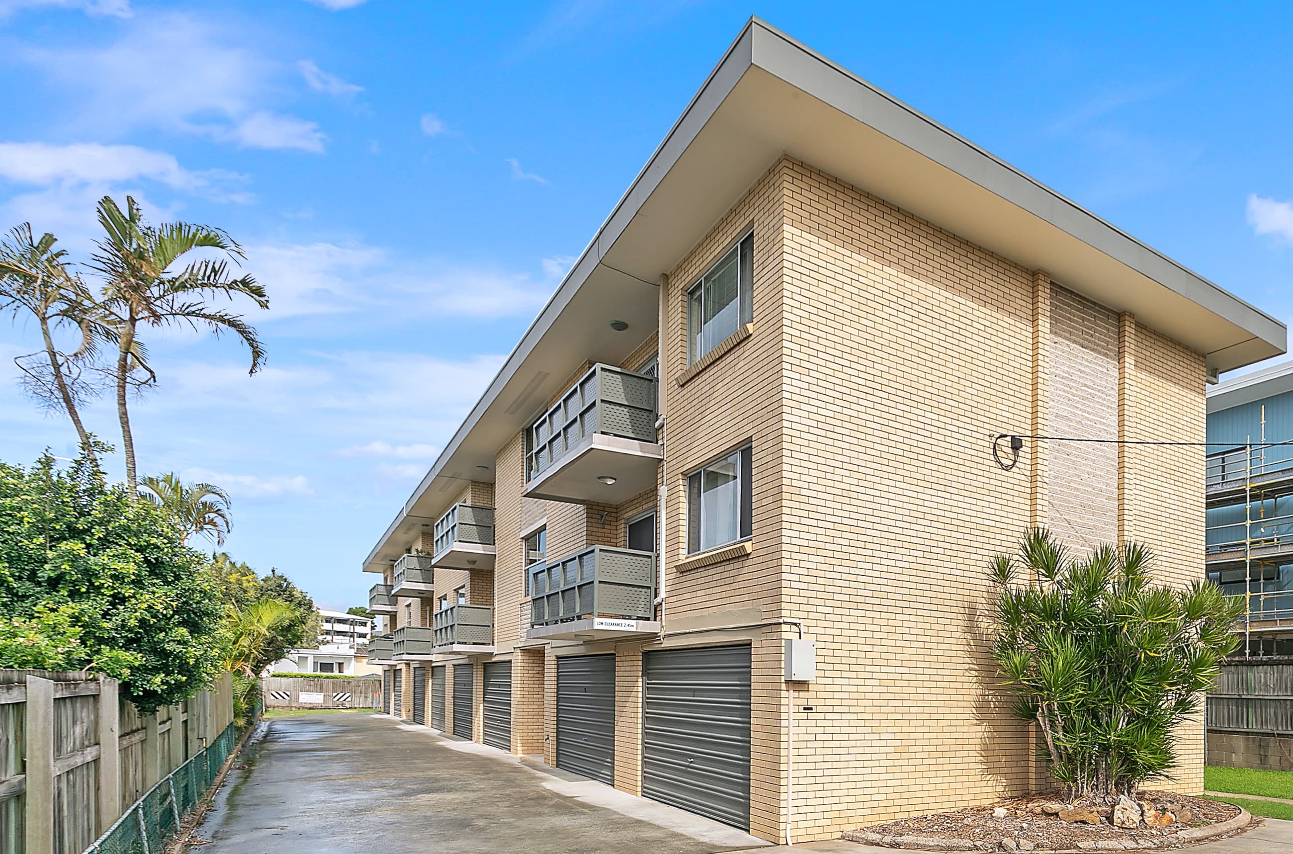 1/689 Wynnum Road, Morningside — photo 1 of 5