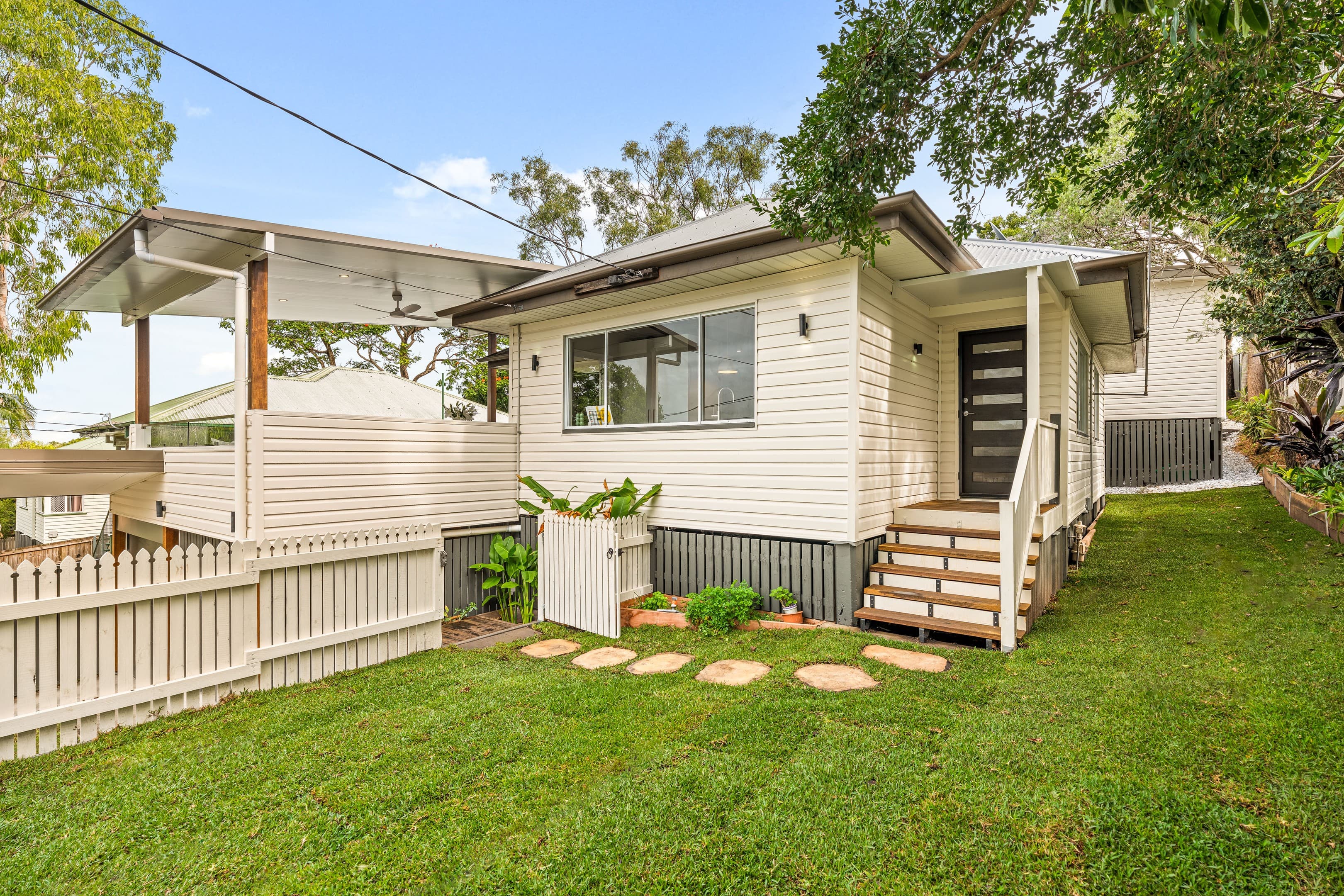 48 Ferricks Street, Stafford — photo 1 of 5