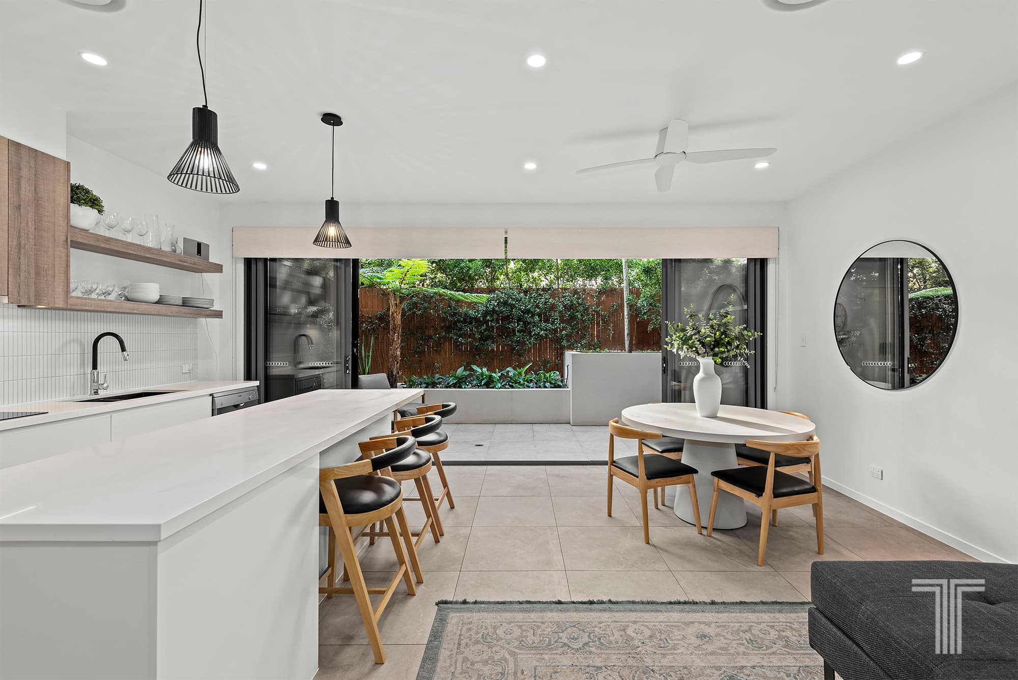 36 Tarana Street, Camp Hill — photo 1 of 5