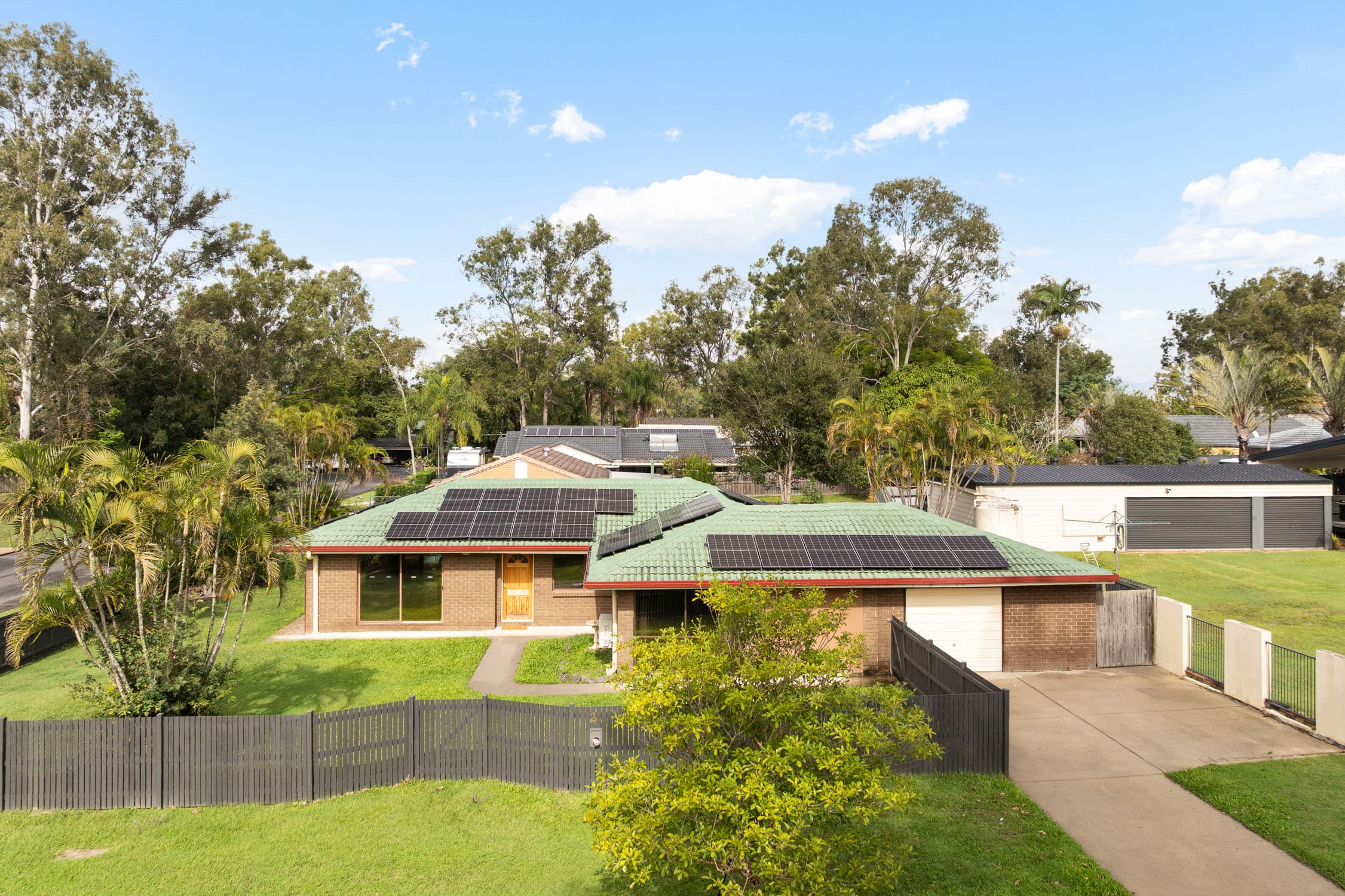 1 Wittonga Court, Karana Downs — photo 1 of 5