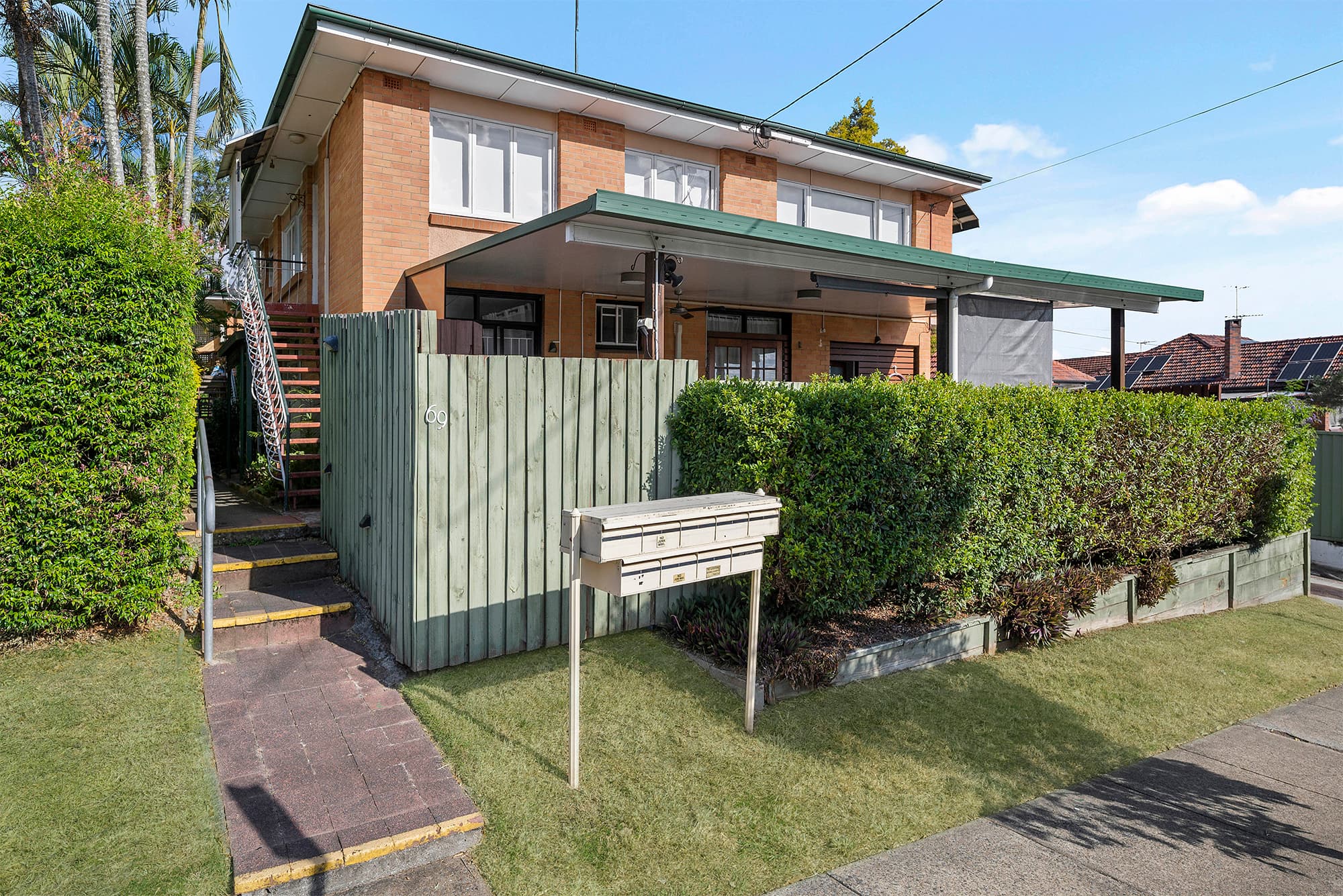 2/69 Chatsworth Road, Greenslopes — photo 1 of 5