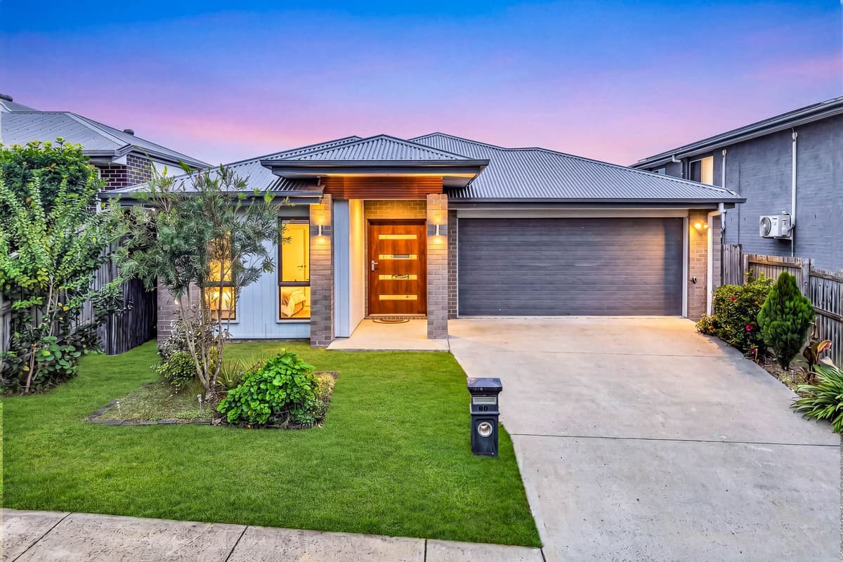 50 Roberts Crescent, Bellbird Park — photo 1 of 5