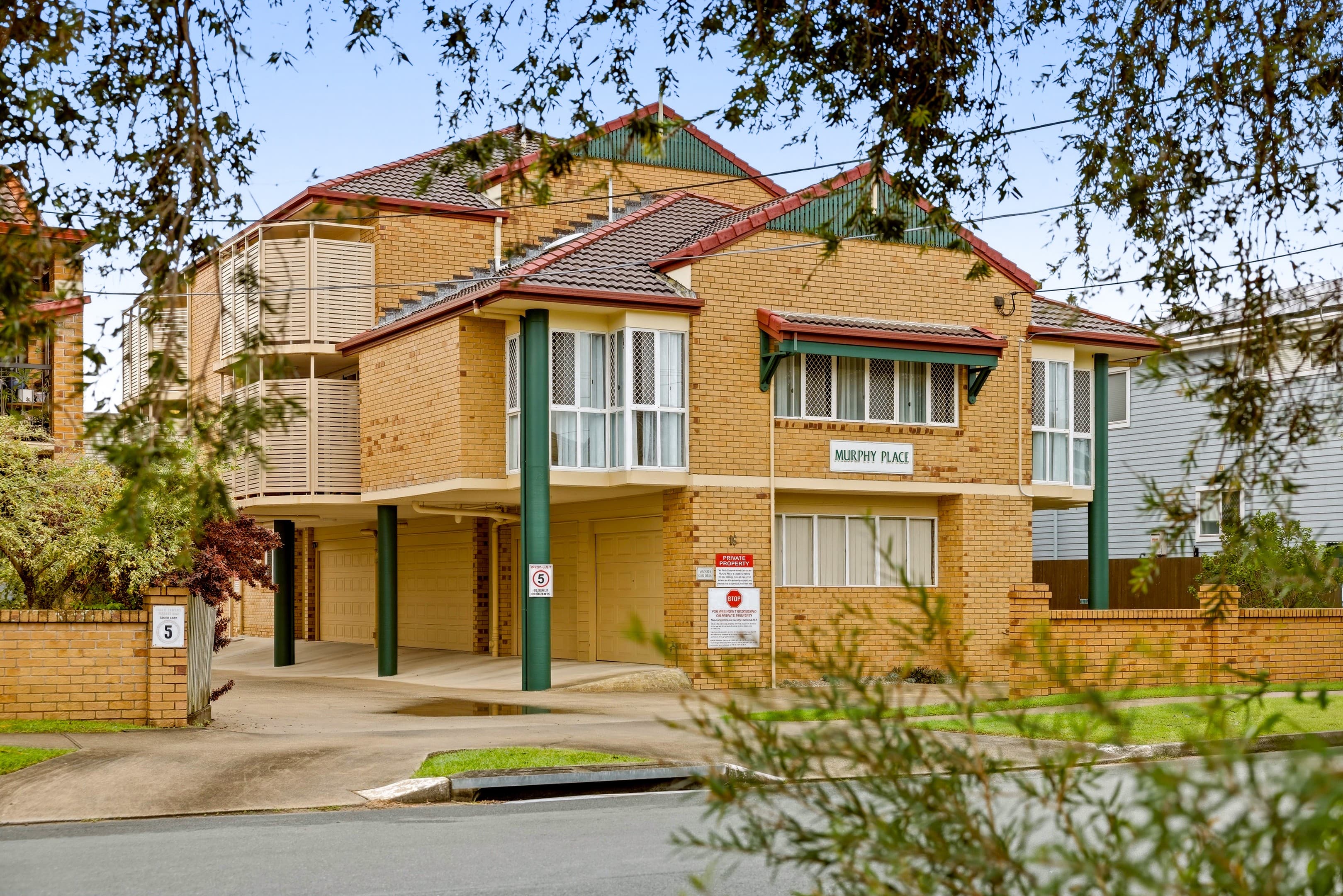 4/16 Murphy Street, Scarborough — photo 1 of 5