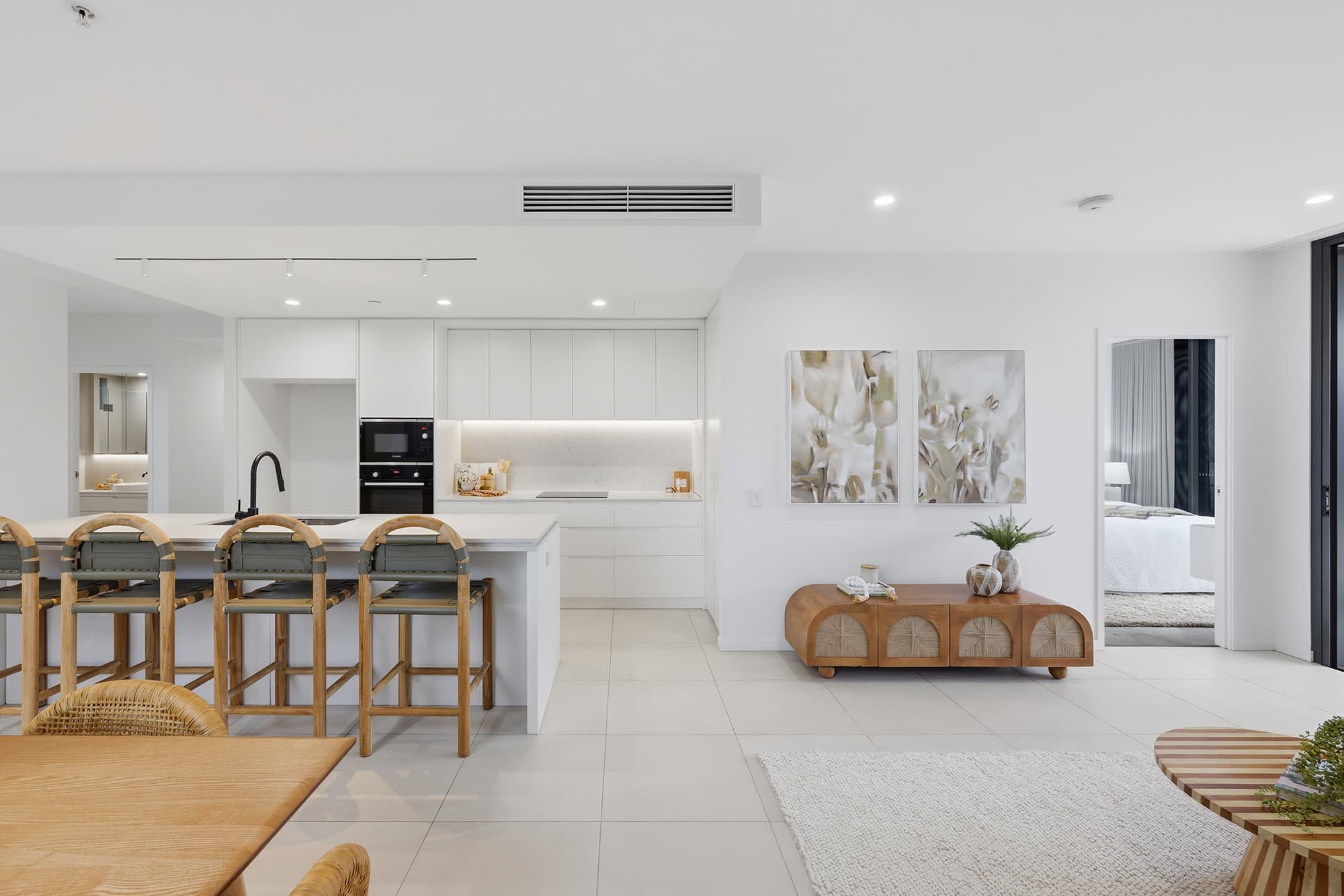 4/20 Executive Drive, Burleigh Waters — photo 1 of 5