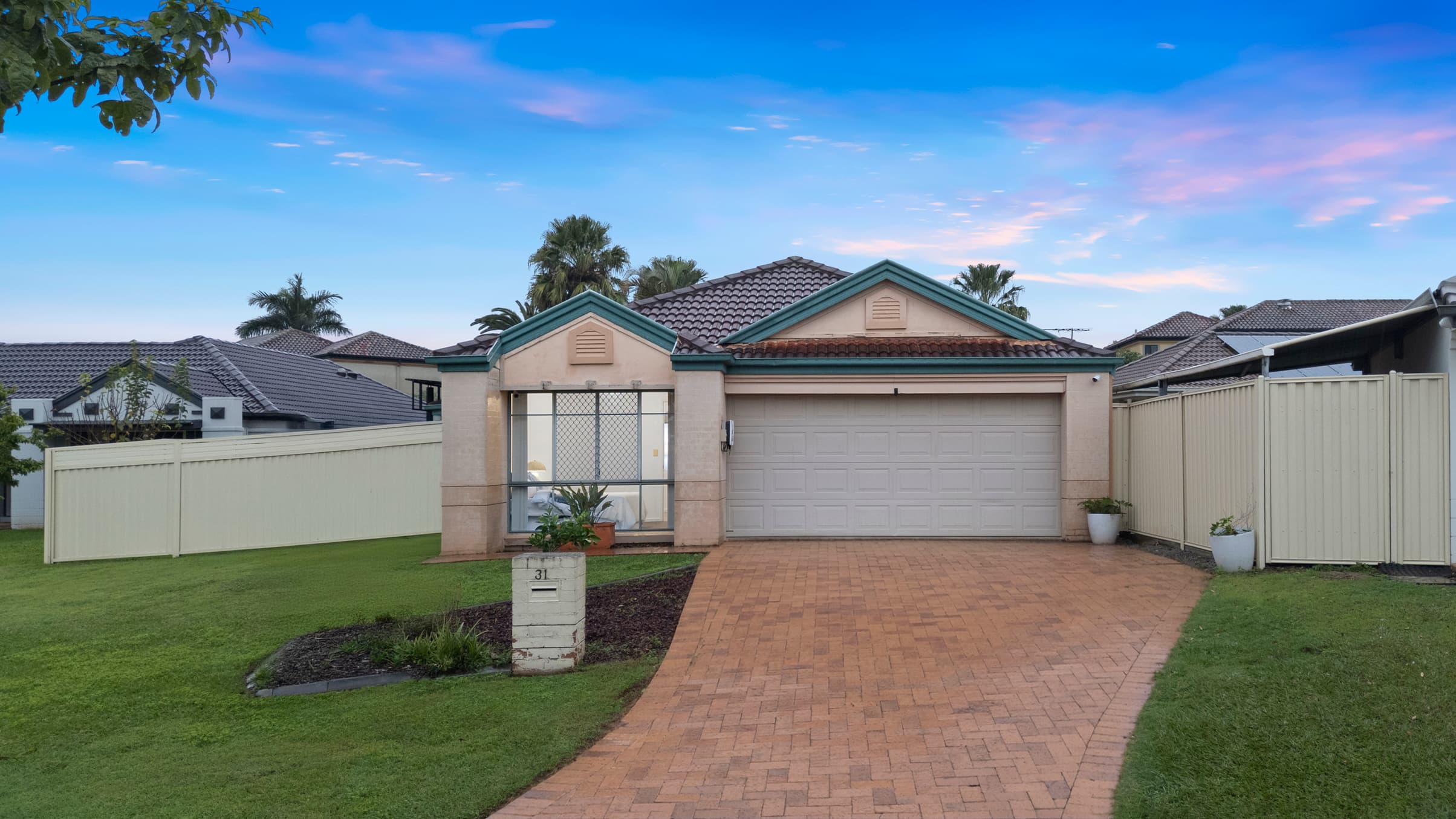 31 Taldot Place, Sunnybank Hills — photo 1 of 5
