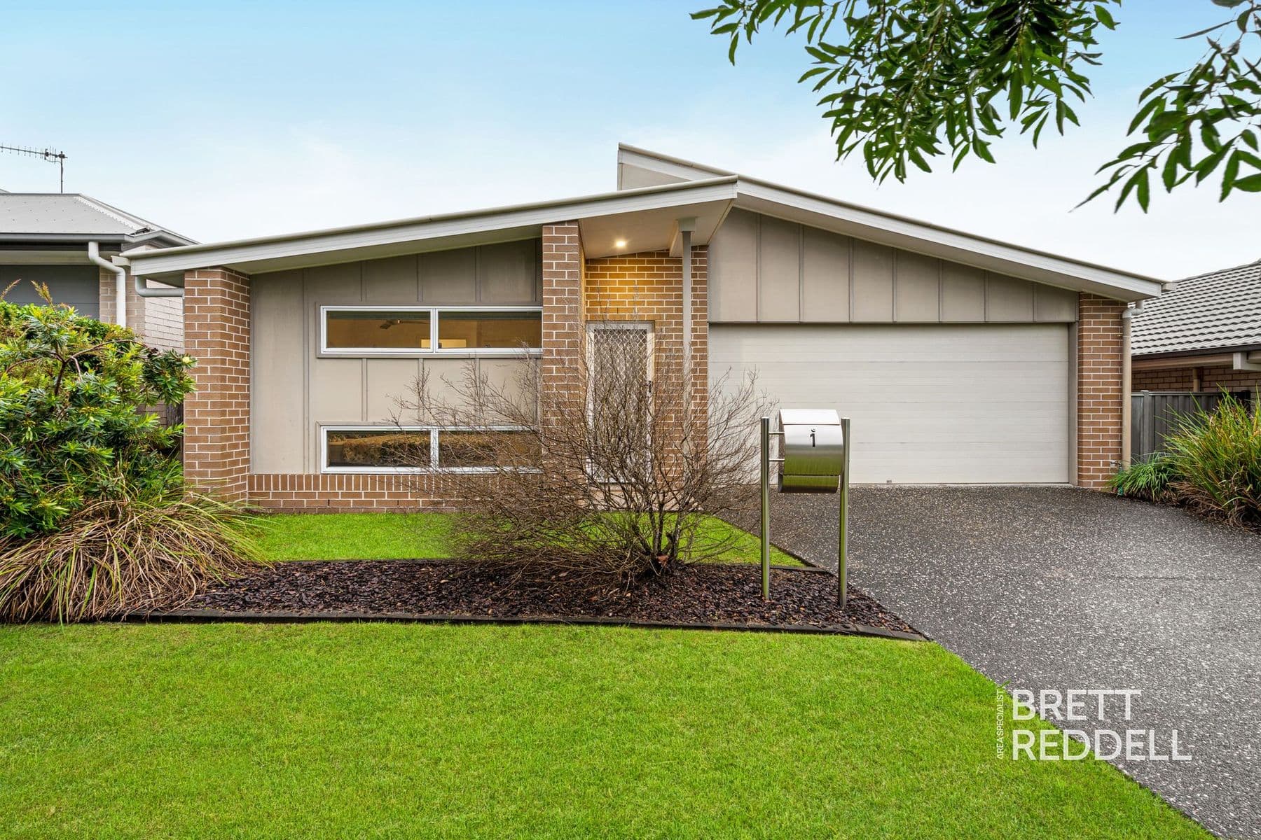 1 Ruby Lane, Ormeau Hills — photo 1 of 5