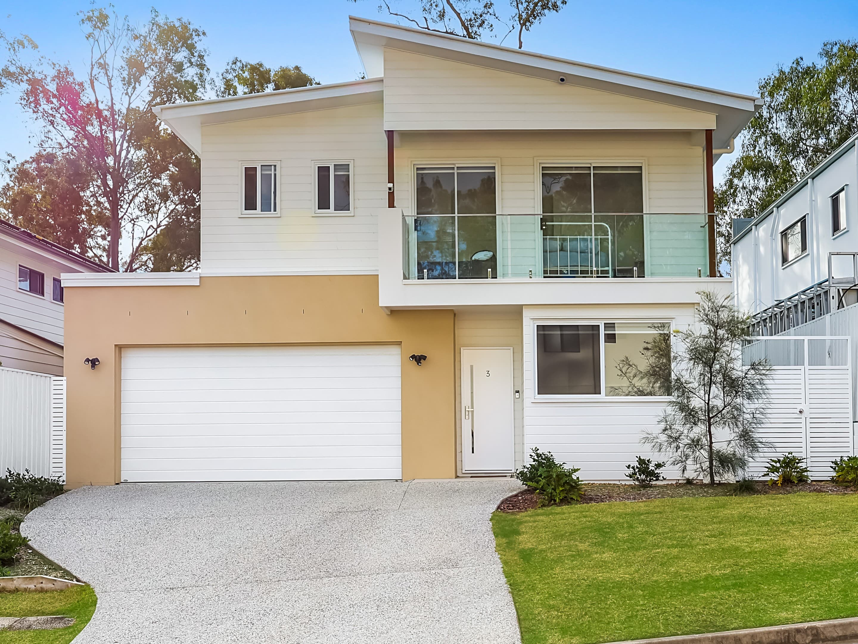 3 Hillsea Court, Arundel — photo 1 of 5
