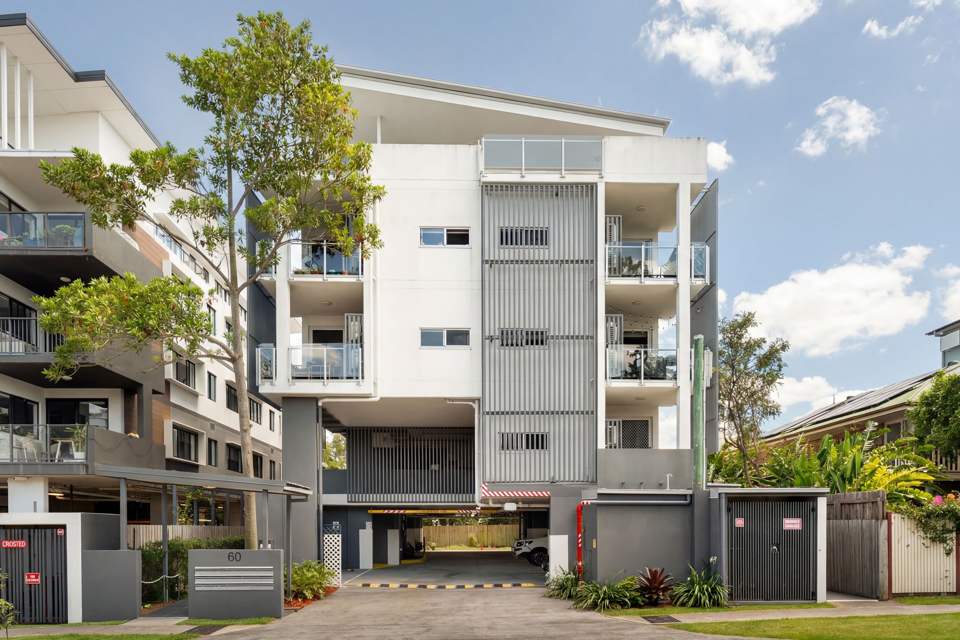 301/60 Hood Street, Sherwood, Sherwood — photo 1 of 5