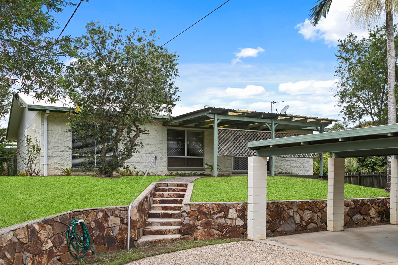 12 Cunningham Crescent, Nambour, Nambour — photo 1 of 5