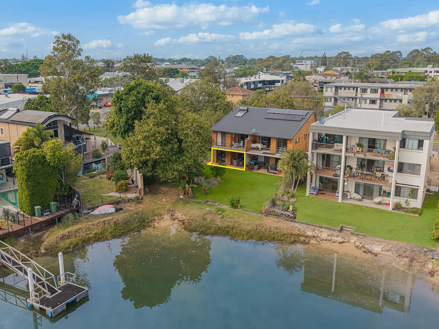 2/10 Pangarinda Place, Mooloolaba — photo 1 of 5