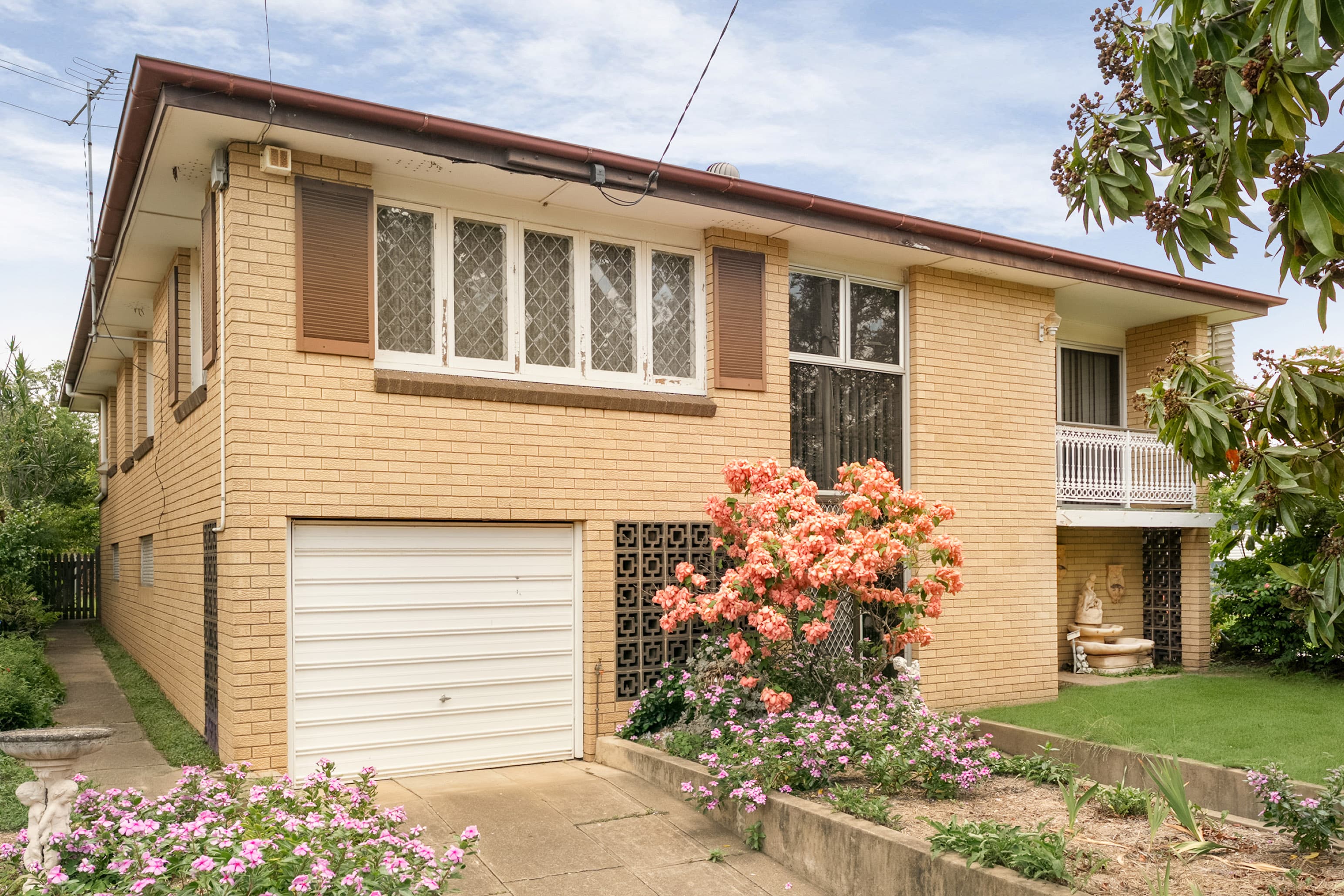 28 Campana Street, Oxley, Oxley — photo 1 of 5