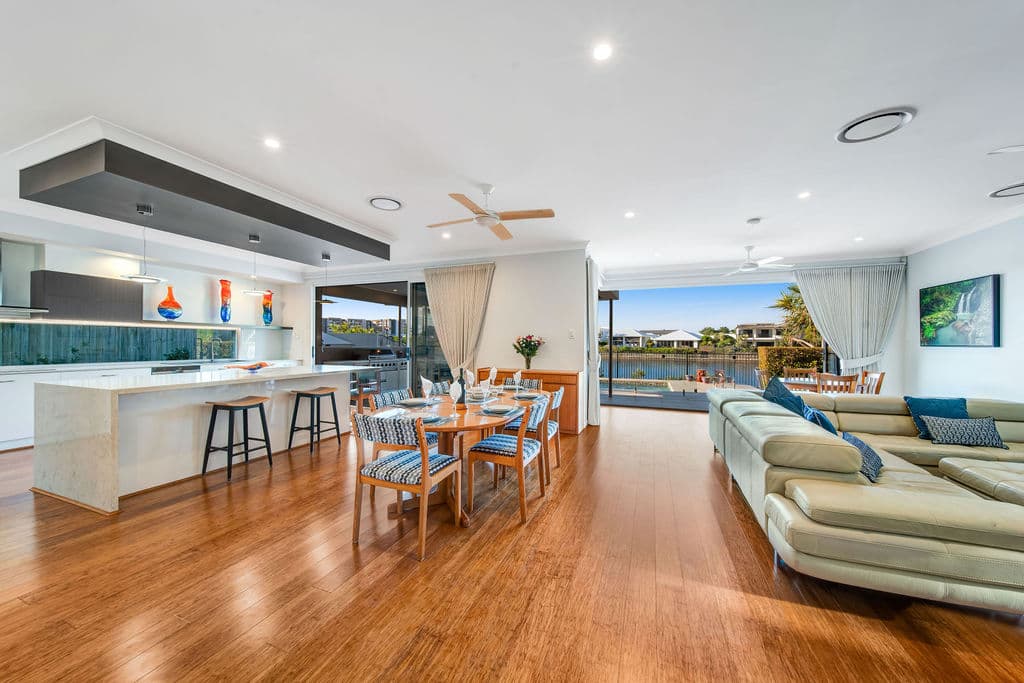 19 Headland Drive, Birtinya, Birtinya — photo 1 of 5