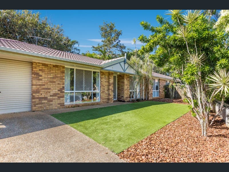 5 Hart Court, Murrumba Downs — photo 1 of 1