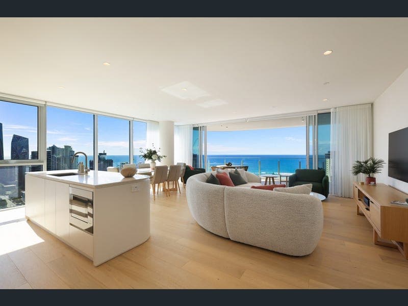 2101/4-6 Rosewood Avenue, Broadbeach — photo 1 of 5