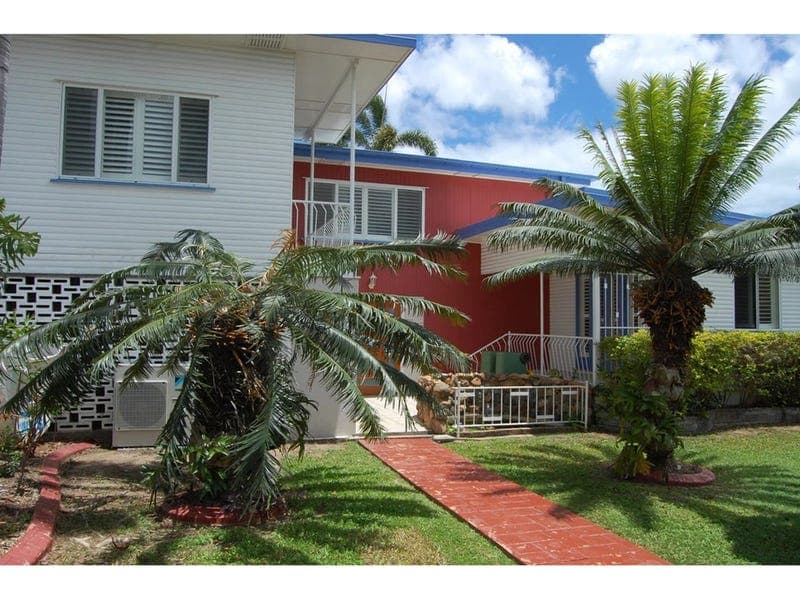 77 Charles St, Gulliver — photo 1 of 5