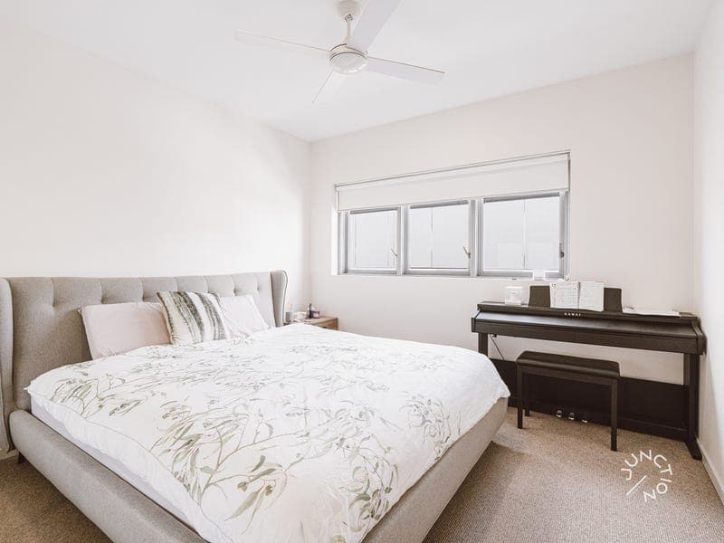 712/8 Dickens Street, Spring Hill — photo 1 of 5