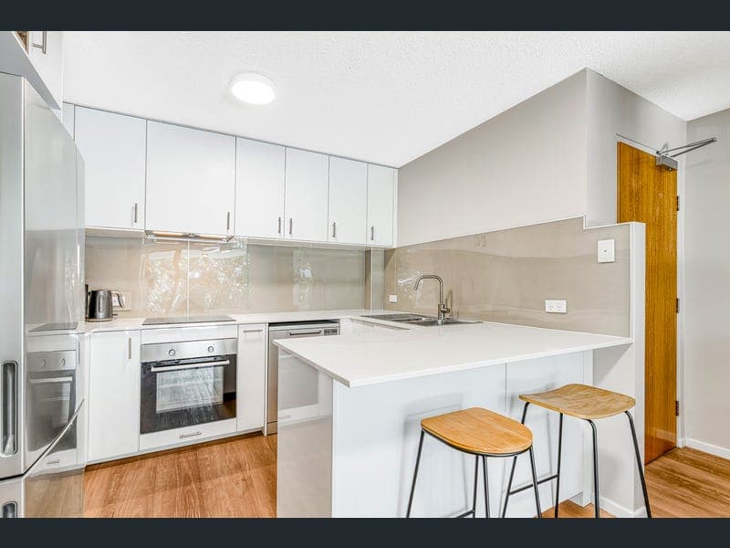 43/7 Landsborough Terrace, Toowong — photo 1 of 5