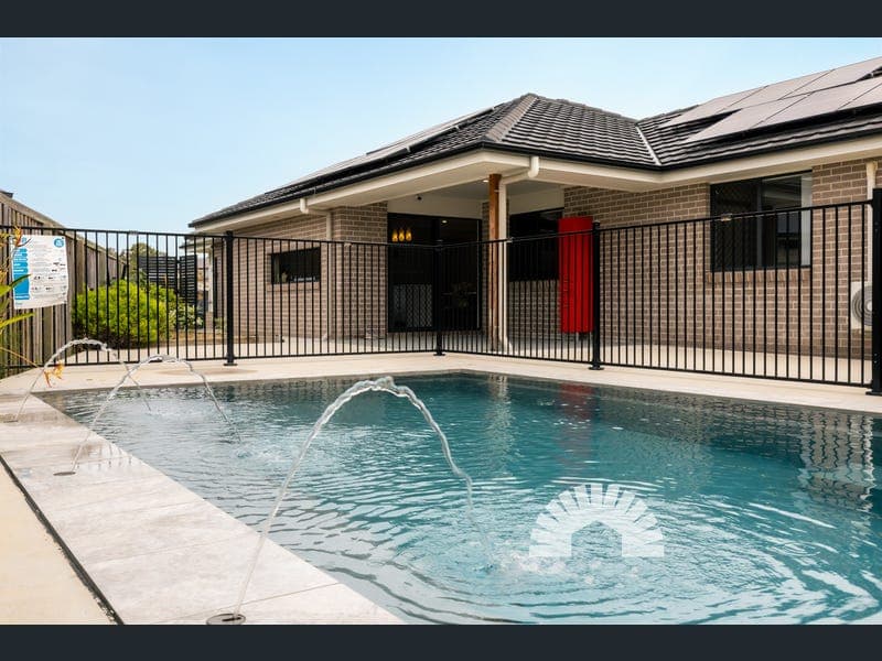 14 Torbay Street, Griffin — photo 1 of 5