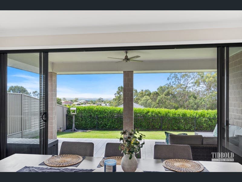 69 Capella Drive, Redland Bay — photo 1 of 5