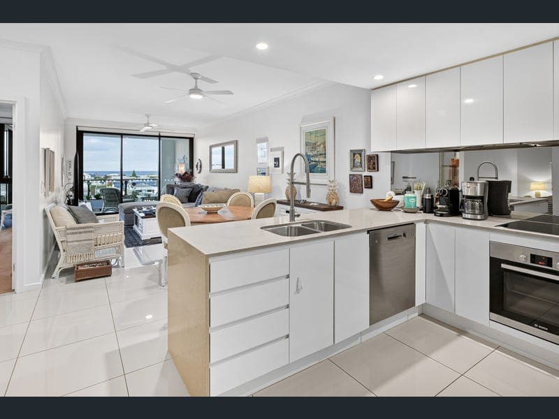 603/9-15 Markeri Street, Mermaid Beach — photo 1 of 5