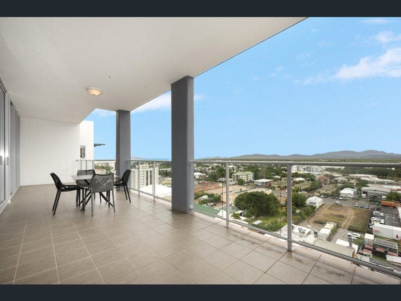 1207/2 Dibbs Street, South Townsville — photo 1 of 5