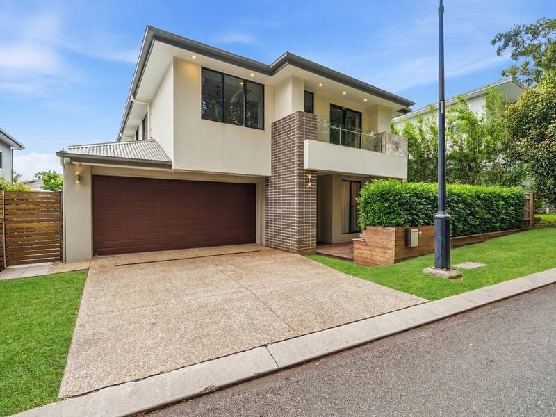 7 Bluebird Lane, Reedy Creek — photo 1 of 5