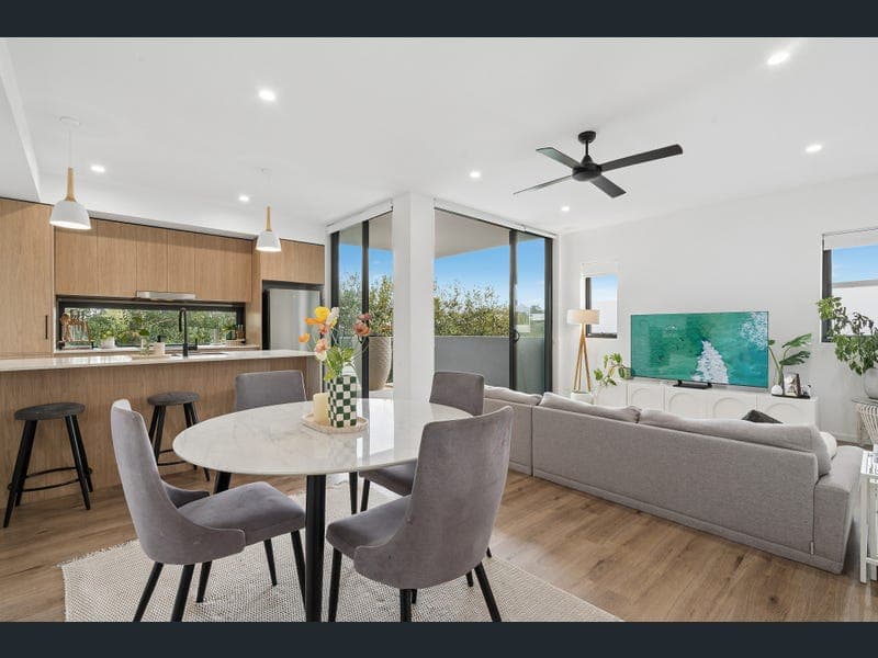 307/580 Sherwood Road — photo 1 of 5