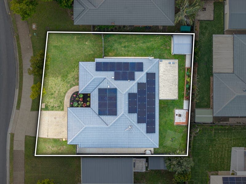 77 Pine River Drive, Murrumba Downs — photo 1 of 5