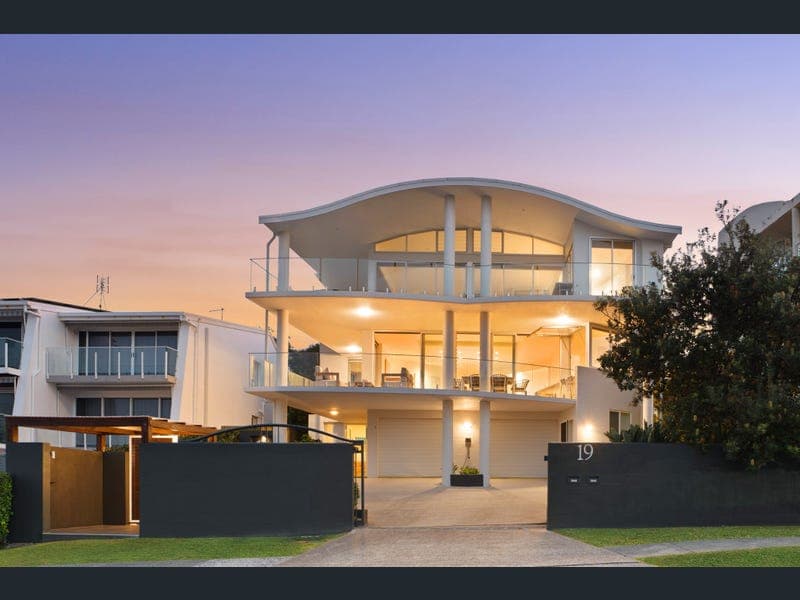 1/19 Park Crescent, Sunshine Beach — photo 1 of 5
