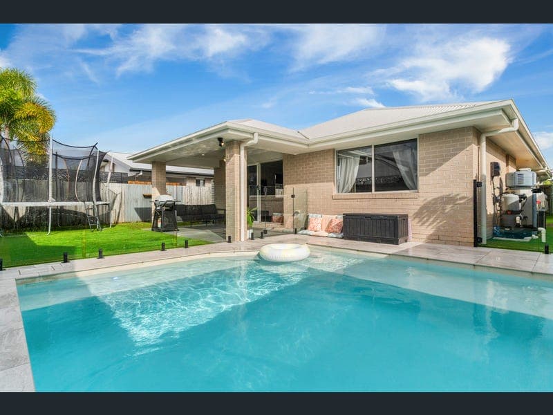 110 McArthur Parade, Baringa — photo 1 of 5