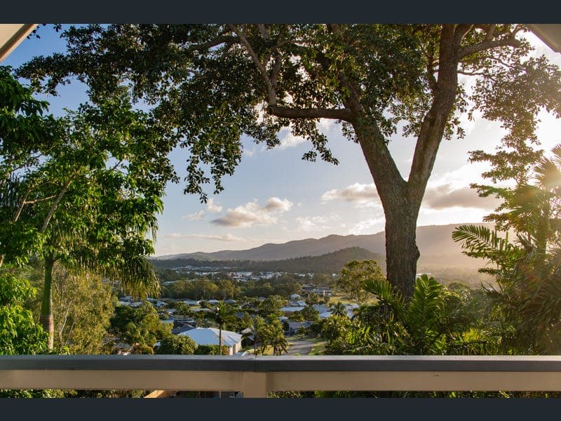 6 Panoramic Court, Cannonvale — photo 1 of 5