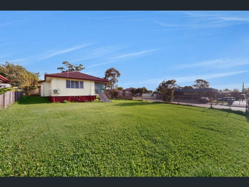 259 Waterford Road, Ellen Grove — photo 1 of 5