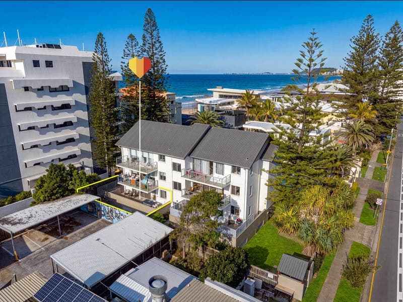2/21 Albatross Avenue, Mermaid Beach — photo 1 of 5