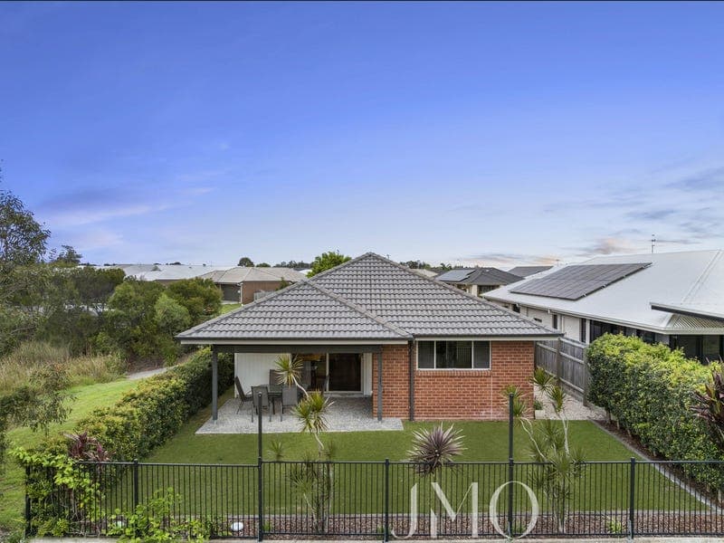 26 Brightstar Street, Ormeau — photo 1 of 5