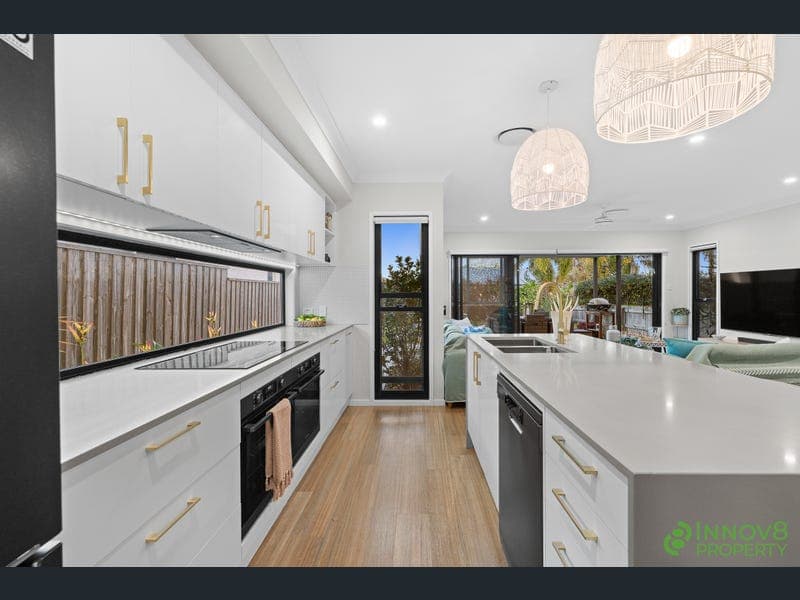 97 Wellington Street, Banyo — photo 1 of 5