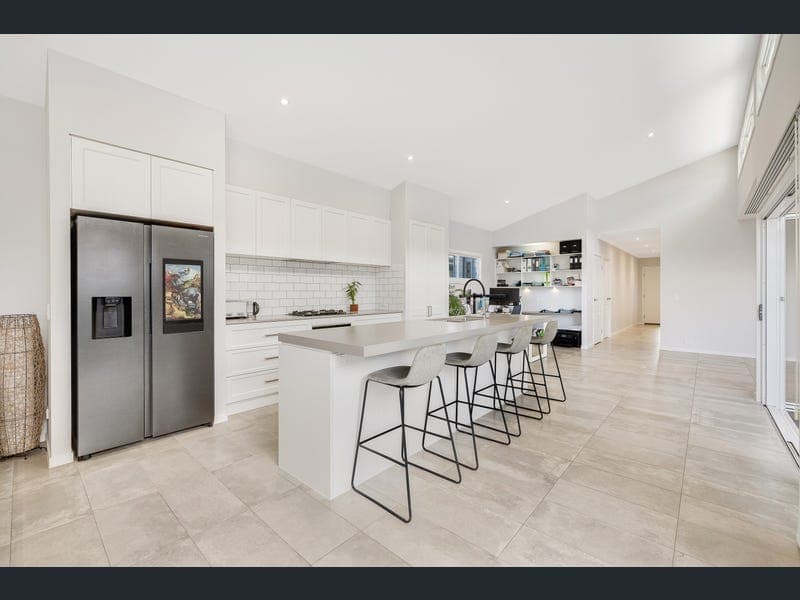 4 Jacana Close, Palmview — photo 1 of 5