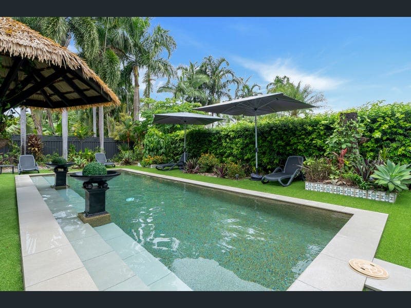 15 Lambus Street, Palm Cove — photo 1 of 5