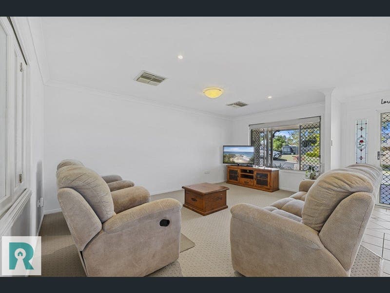 2 Woodford Way, Norman Gardens — photo 1 of 5