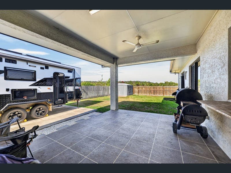 3 Littabella Place, Bushland Beach — photo 1 of 5