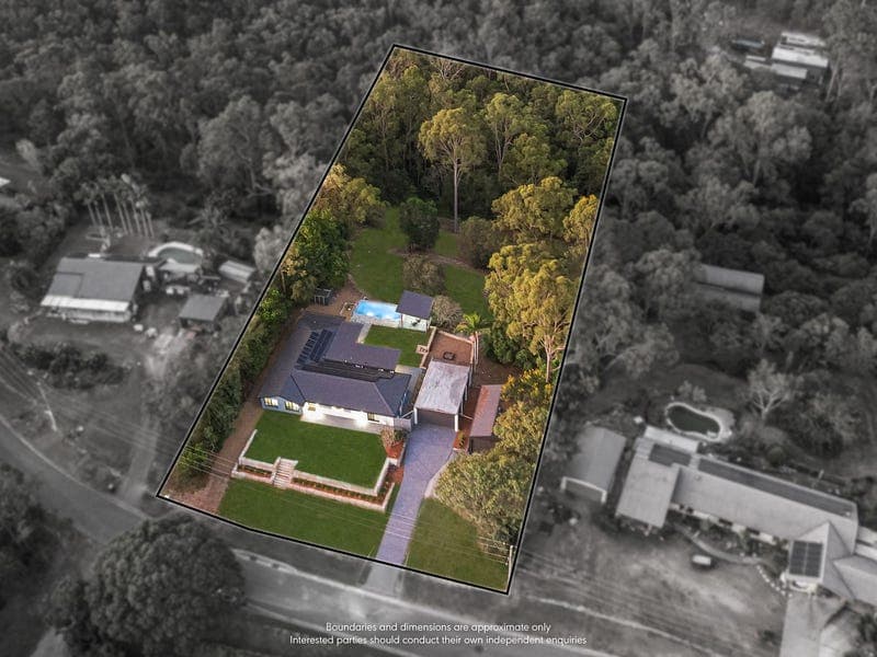 15 Janine Drive, Bahrs Scrub — photo 1 of 5